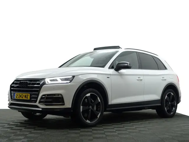Audi Q5 55 TFSI e Quattro Competition- Panoramadak, Standkachel, Keyless, Dynamic Select, Camera