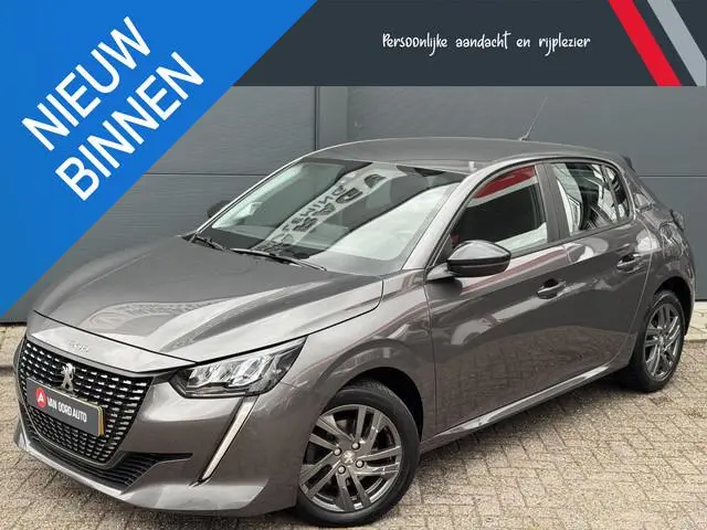 Peugeot 208 1.2 Allure / Geen Import / 100 % onderhoud
