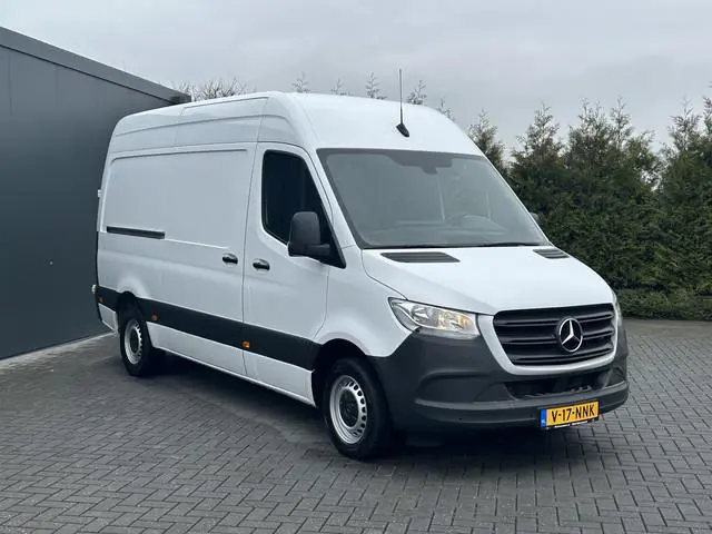 Mercedes-Benz Sprinter 317 CDI 170 PK 3.5T RWD / L2H2 / AUTOMAAT / 270 A DEUREN / AIRCO / CRUISE / A...