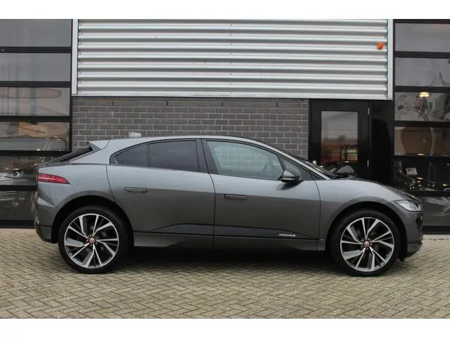 Jaguar I-PACE