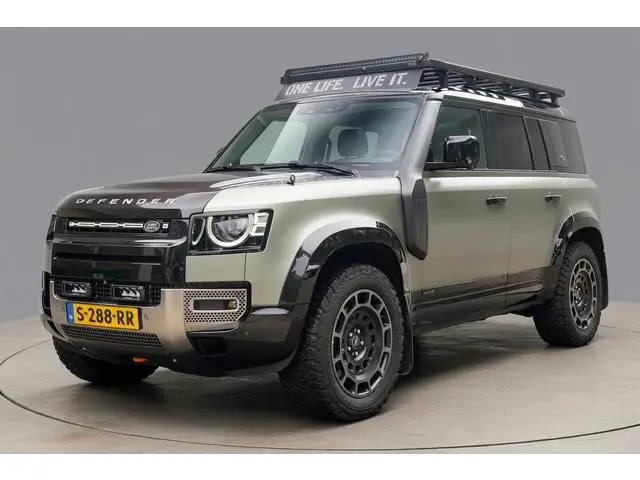 Land Rover Defender 110 2.0 P400e 110 X / Incl BTW / Matt PPF / 5 persoon / Pano / Quicksilver / Tre...
