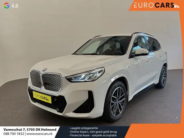 BMW iX1 eDrive20 67 kWh M Sport Edition 204pk Camera PDC Stoelverwarming Navi Hifi 18 inch M Velgen...