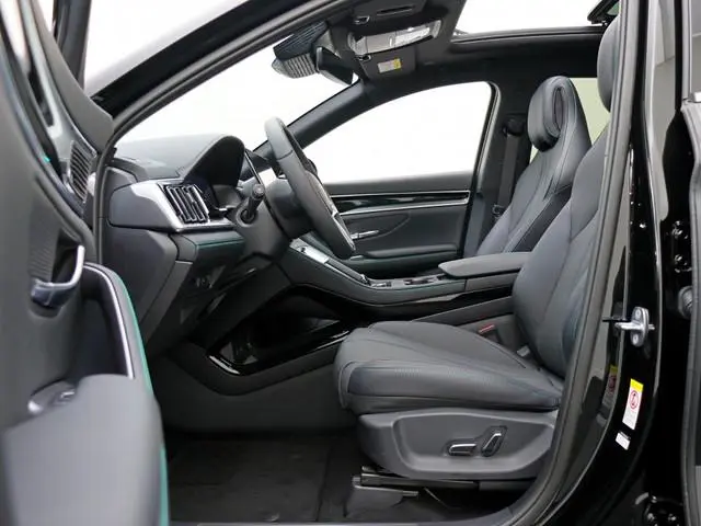 BYD SEAL U