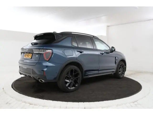 Lynk & Co 01 1.5 zwarte hemel!