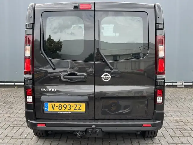 Nissan NV300