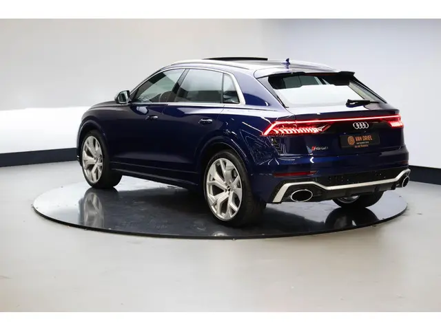 Audi RS Q8 4.0 TFSI RS Q8 quattro | B&O Advanced | Audi exclusive Leder | City | Tour | Parking | Pa...