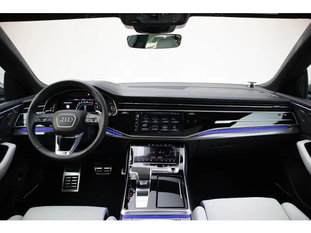 Audi RS Q8 4.0 TFSI RS Q8 quattro | B&O Advanced | Audi exclusive Leder | City | Tour | Parking | Pa...