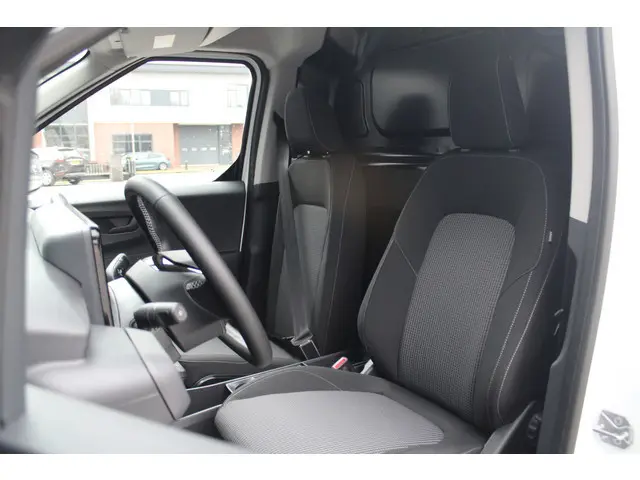 Ford E-Transit Courier