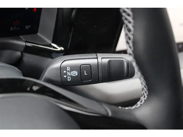 Ford E-Transit Courier