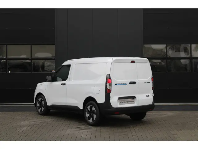 Ford E-Transit Courier