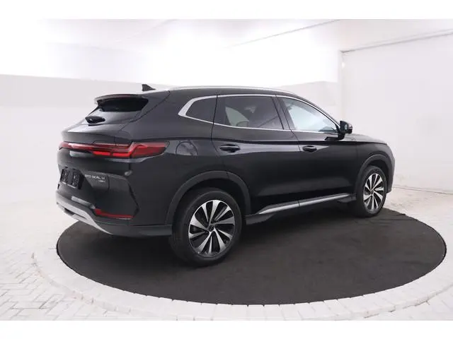 BYD SEAL U