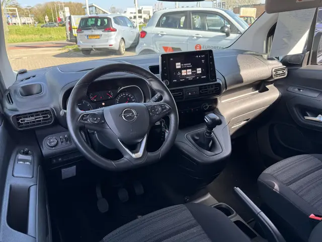 Opel Combo Tour 1.2 Turbo L2H1 Edition 7p. UNIEK - AKTIE PRIJS - Incl. 12m garantie en onderhoud | A...