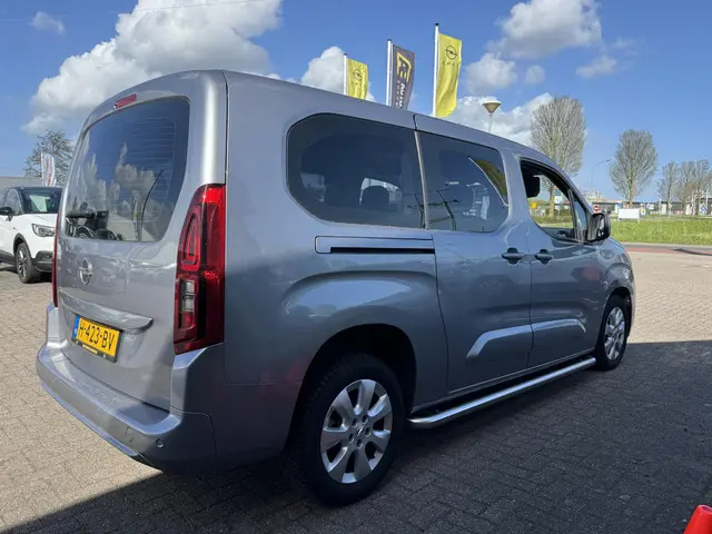 Opel Combo Tour 1.2 Turbo L2H1 Edition 7p. UNIEK - AKTIE PRIJS - Incl. 12m garantie en onderhoud | A...
