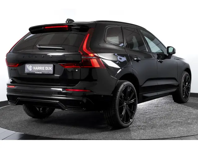 Volvo XC60 2.0 T8 Plug-in hybrid AWD Plus Black Edition - Facelift MY26 | S/K Panodak | Elek. Trekha...