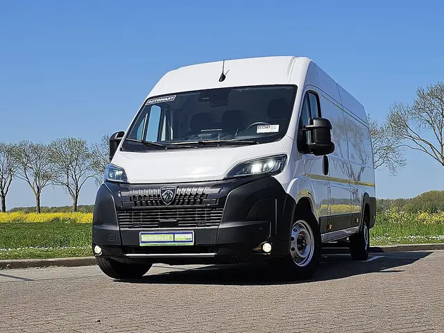 PEUGEOT BOXER 2.2 l4h2 automaat navi