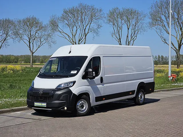 PEUGEOT BOXER 2.2 l4h2 automaat navi