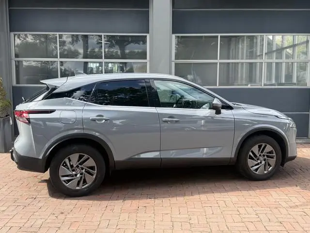 Nissan Qashqai 1.3 MHEV Xtronic Acenta Bj 2022 Navi,Automaat,Camera,Trekhaak Km 61.147 Nap 2e eigena...