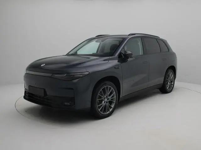 Leapmotor C10 Design REEV 28.4 kWh | VOORRAAD VOORDEEL | VAN € 42.350,- VOOR € 38.850,-