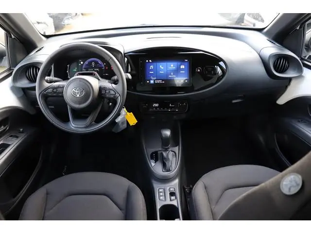 Toyota Aygo X Hybrid 115 play , Nieuw en snel leverbaar met €1.500 inruilvoordeel!!