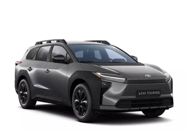 Toyota bZ4X Touring Dynamic AWD 75 kWh, 380 PK, Nieuw en snel leverbaar met €3.000,- inruilpremie!!