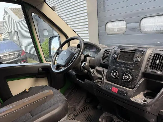 Peugeot Boxer 330 2.0 BlueHDI L1H1 Premium | Navigatie | Camera | Trekhaak |