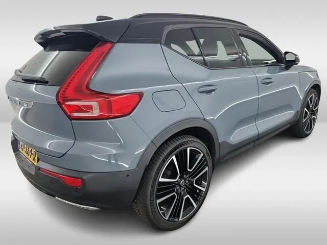 Volvo XC40 1.5 T3 164PK R-Design !!FULL OPTION!! | LEER | 21" | 360° | HK-AUDIO