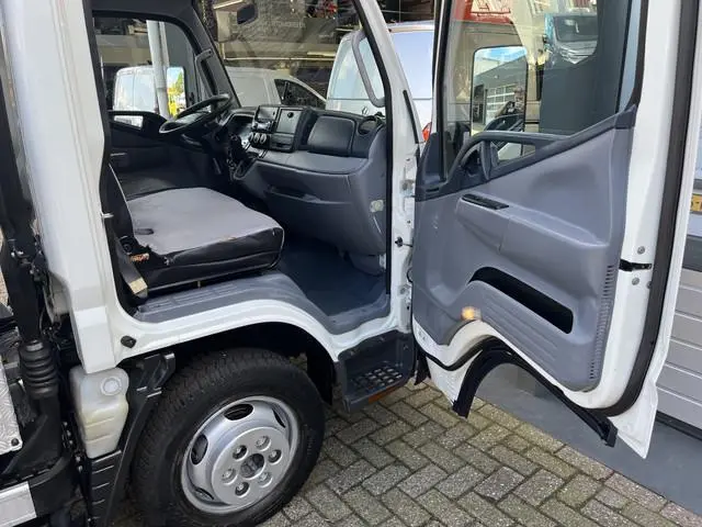 FUSO Canter