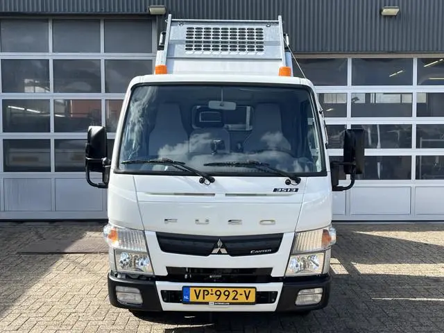 FUSO Canter