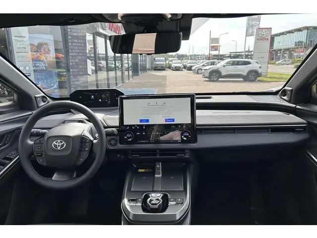 Toyota bZ4X Touring Executive AWD 75 kWh, Trekhaak, 1500 KG trekgewicht, Panoramadak!