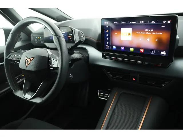 CUPRA Born Essential 204pk 62 kWh Carplay Led Stuurverwarming