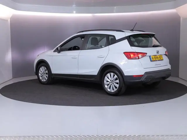 SEAT Arona 1.0 TSI Style 95 pk | Navigatie via App | Parkeersensoren achter | Autom. airco | Cruise...