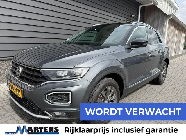 Volkswagen T-Roc 1.5 TSI 150pk Sport Trekhaak Navigatie Virtual Cockpit