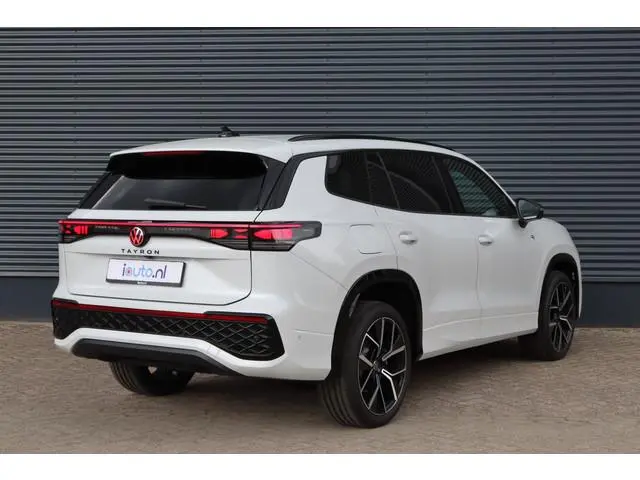 Volkswagen Tayron 1.5 eHybrid 272PK R-Line Black Style IQ.Light/Pano/Keyless/Camera/DCC/ACC/ Dodehoe...
