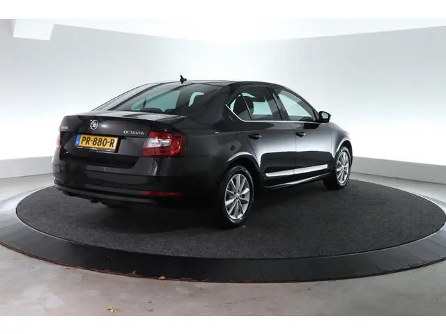 Skoda Octavia 1.0 TSI Greentech Style Business | AFN. TREKHAAK | CARPLAY | STOELVERW. |