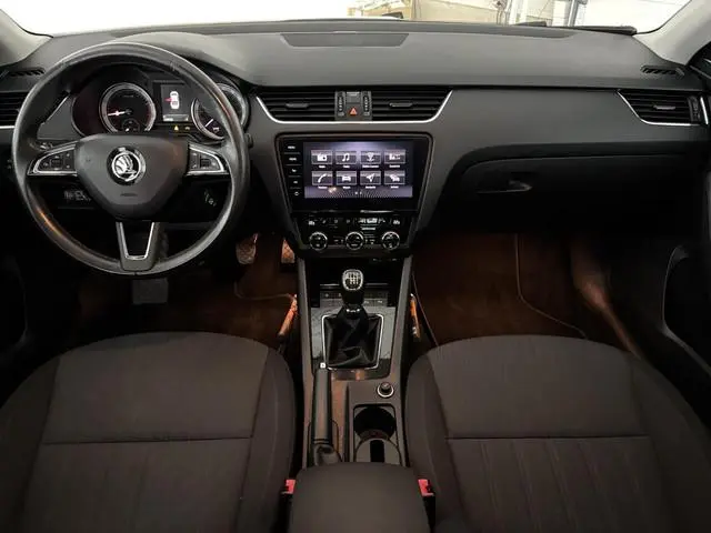 Skoda Octavia 1.0 TSI Greentech Style Business | AFN. TREKHAAK | CARPLAY | STOELVERW. |