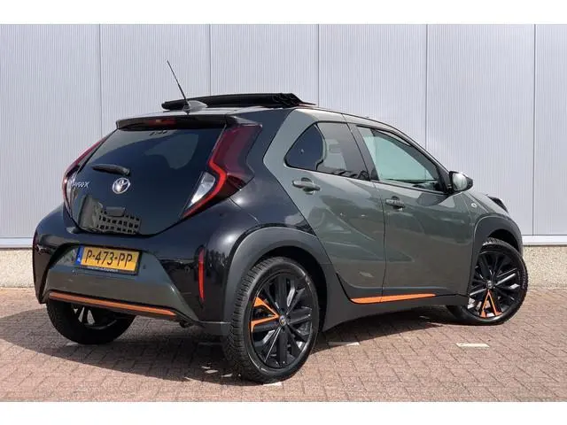 Toyota Aygo X 1.0 VVT-i MT Limited | Cabrio | JBL | Camera | Stoelverwarming |
