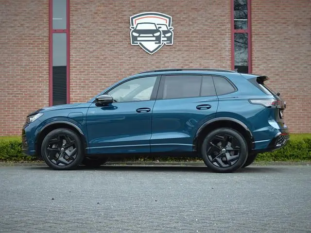 Volkswagen Tiguan 1.5 eHybrid 272 pk R-Line Black + winterset