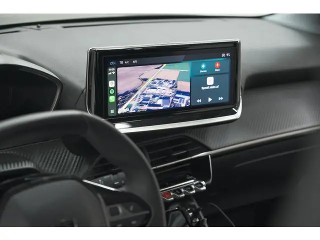 Peugeot 208 PureTech 100 Allure | Parkeersensoren | Navigatie | Apple Carplay