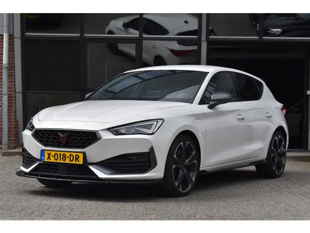 CUPRA Leon 1.4 e-Hybrid VZ Business Lane Stuurvw ACC