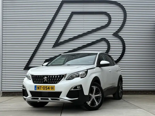 Peugeot 3008 1.2 PureTech Première 2e Eigenaar|Navi|Carplay|Camera|D-riem v.v. in 2023|Trekhaak|Clim...