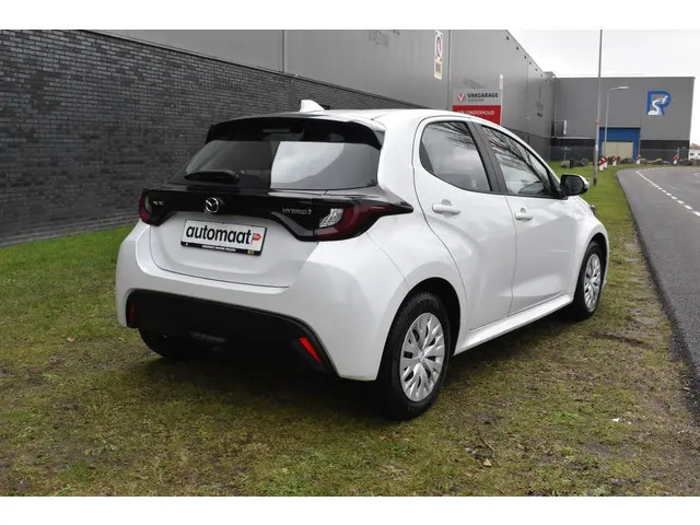 Mazda 2 Hybrid