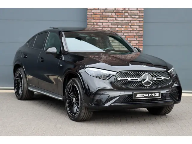 Mercedes-Benz GLC-klasse Coupé 300e 4MATIC AMG Line | Distronic | Panoramadak | Trekhaak | Digital L...