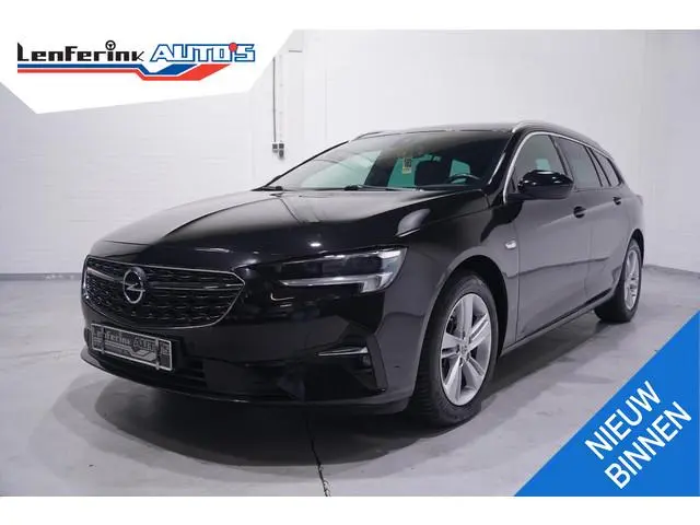Opel Insignia Sports Tourer 1.5 CDTI Edition Navi Apple Carplay stuur- en voorstoelen verwarmd Achte...
