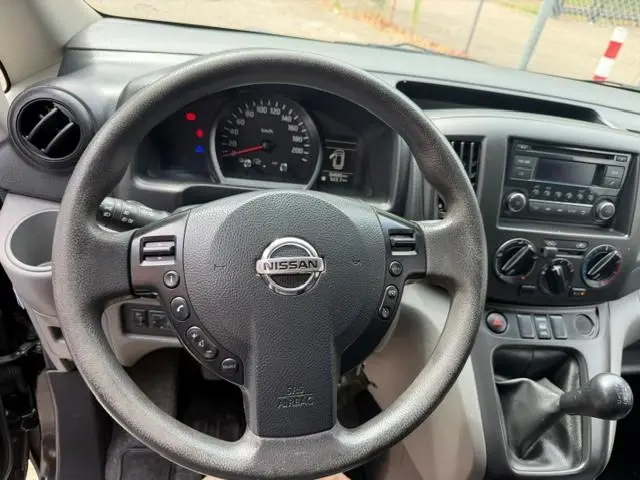 Nissan NV200