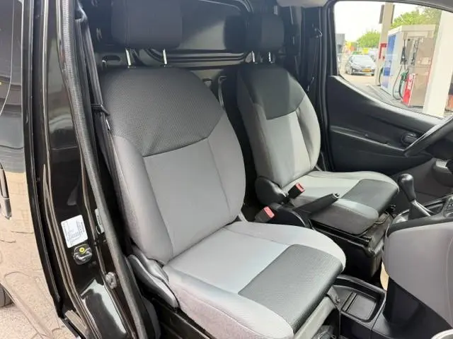 Nissan NV200 1.5 dCi Optima AIRCO I CAMERA I TREKHAAK I IMPERIAAL I ONDERHOUDSHITORIE I LAGE KILOMET...