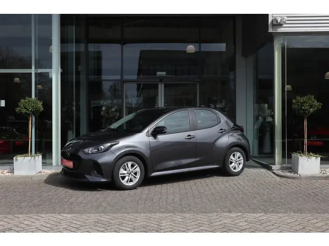 Mazda 2 Hybrid