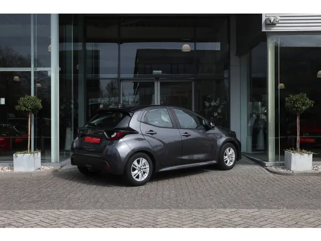 Mazda 2 Hybrid