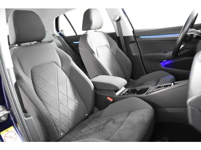 Volkswagen Golf VIII 1.4 eHybrid *1ste eigenaar*Massage*Leer*
