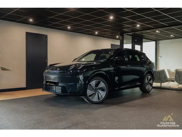 Lynk & Co 08
