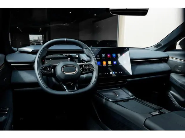Lynk & Co 08